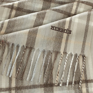 カシミヤマフラー 《スウィート・ラブ》 | Hermès - エルメス-公式サイト